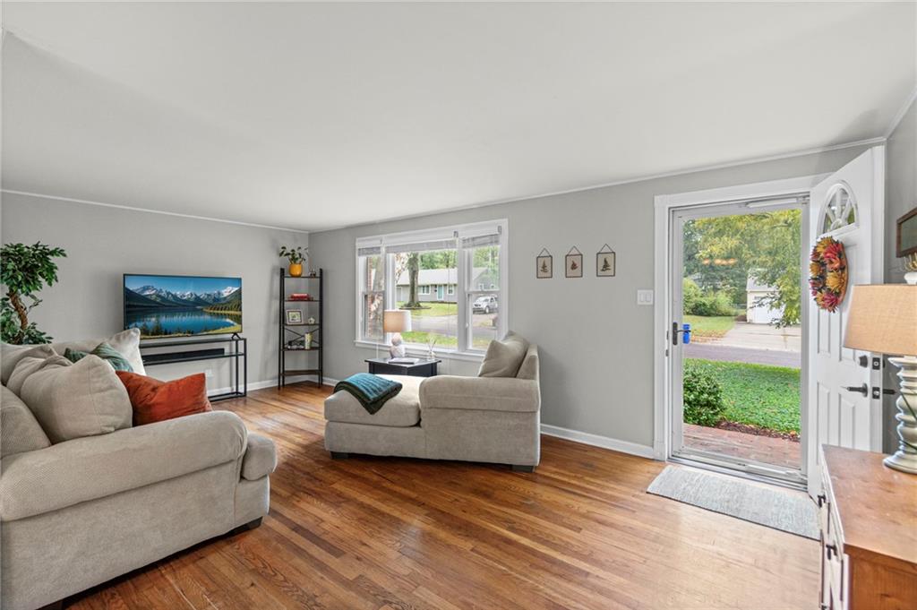 7022 Beverly Street Property Photo 4