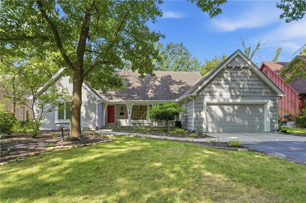 9932 Roe Avenue Property Photo 1