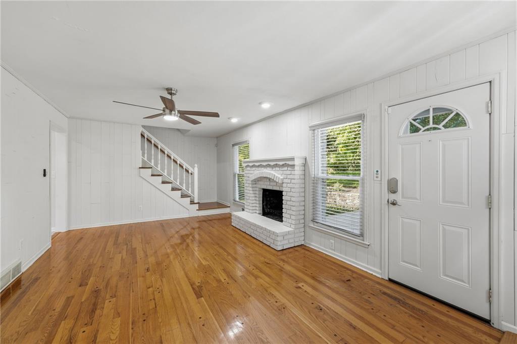 9932 Roe Avenue Property Photo 15