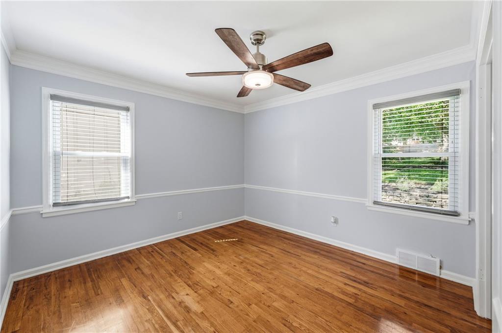 9932 Roe Avenue Property Photo 22