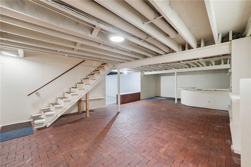 9932 Roe Avenue Property Photo 29