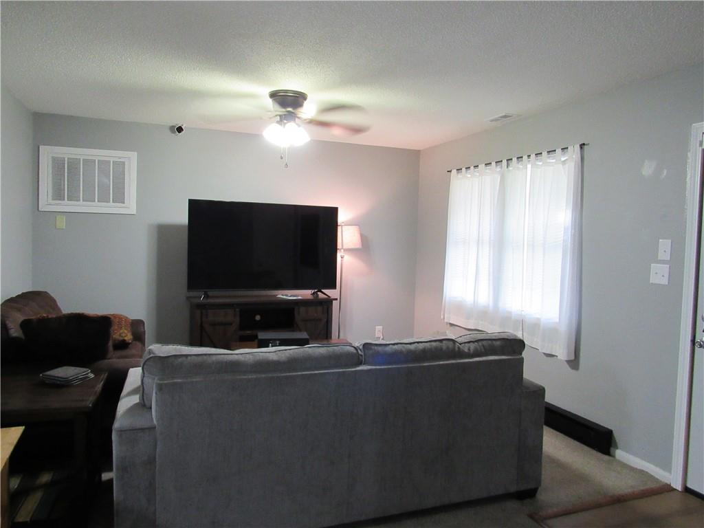 1208 E 19th Street Property Photo 6