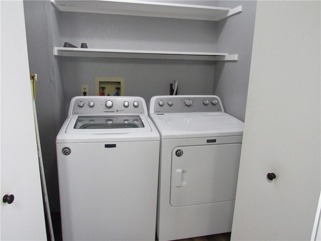 1208 E 19th Street Property Photo 12