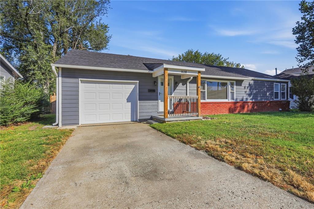 1638 Main Street Property Photo 1