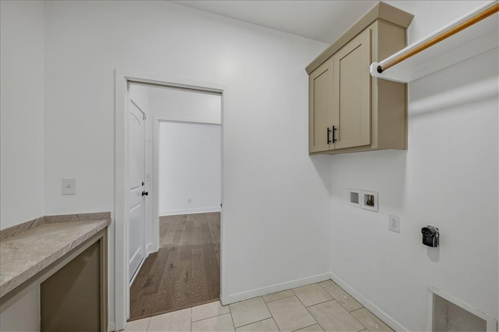 800 Nw Hickory Ridge Drive Property Photo 8
