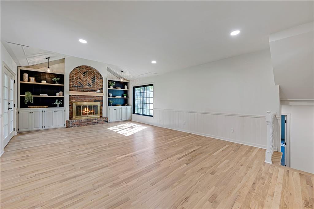 12001 Aberdeen Street Property Photo 2