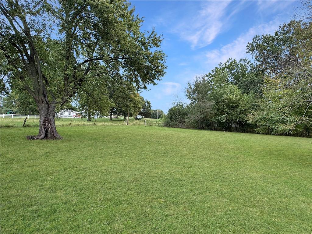 2001 N Lipper Street Property Photo 3