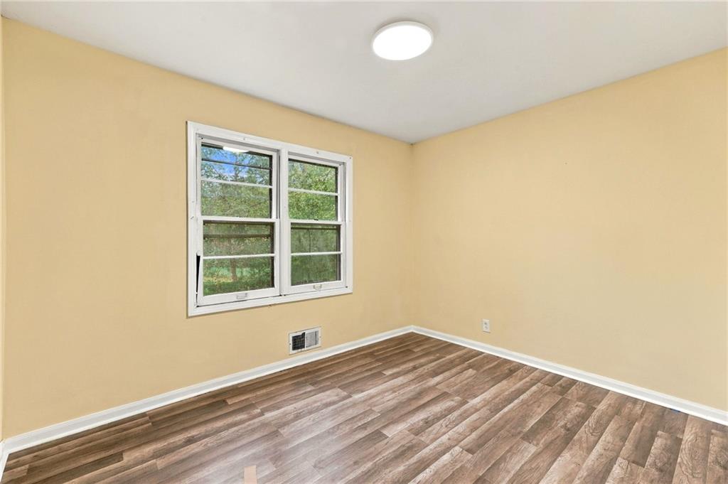 10013 Bellaire Avenue Property Photo 22