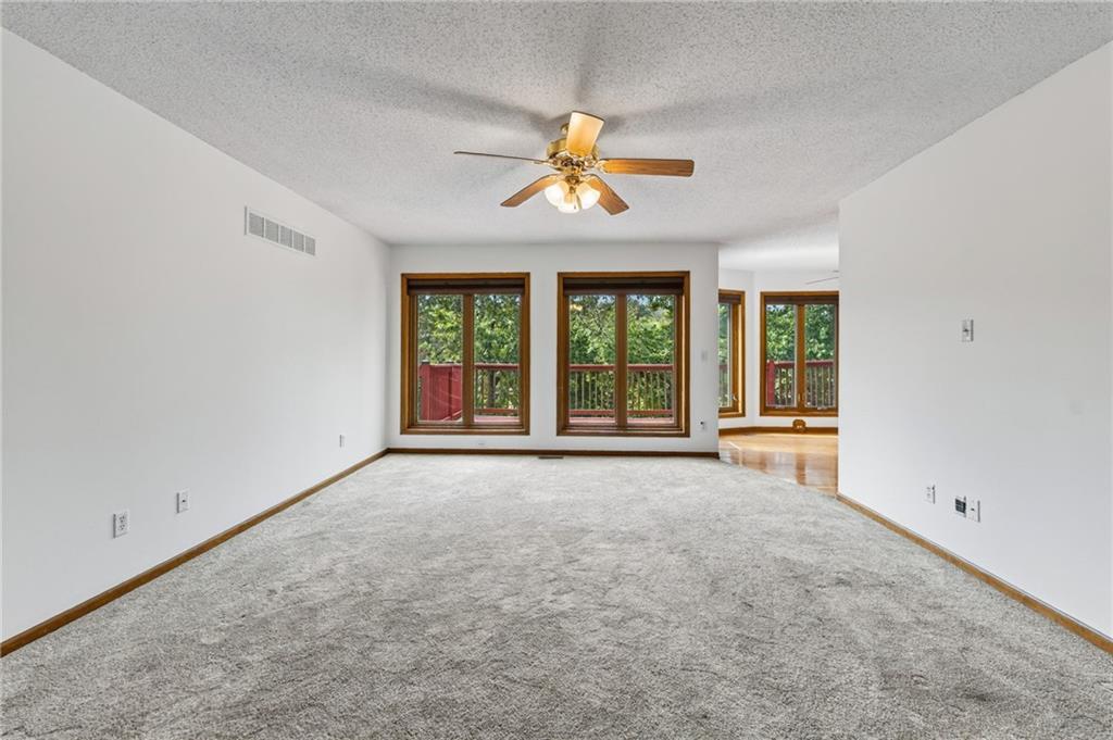 7312 N Strathbury Avenue Property Photo 13