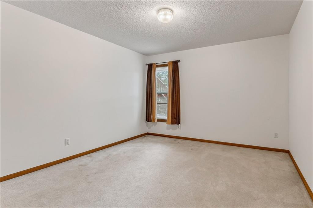 7312 N Strathbury Avenue Property Photo 38