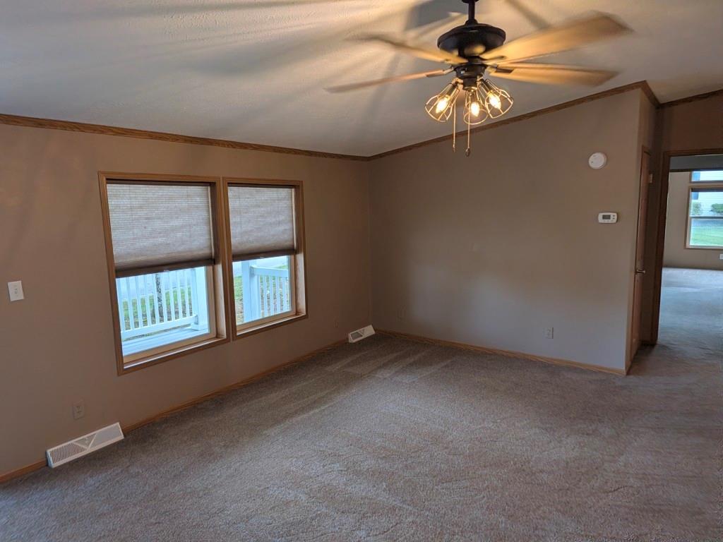 846 Ne White Oaks Lane Property Photo 5