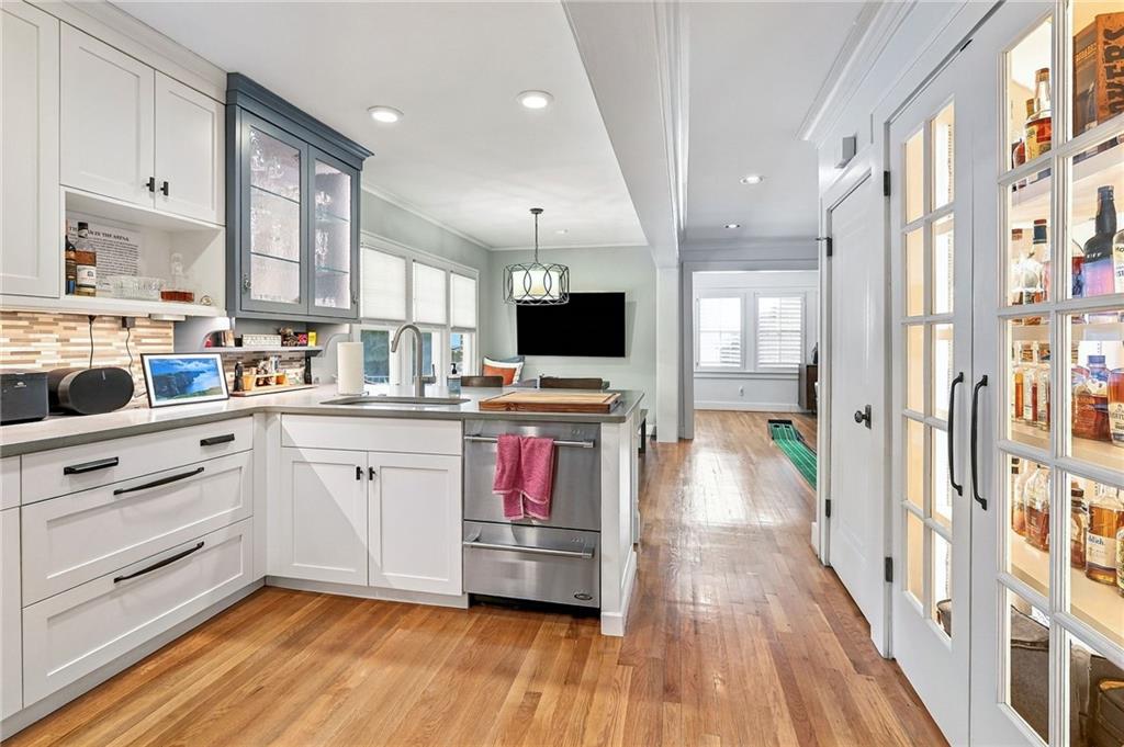 6421 Washington Street Property Photo 16