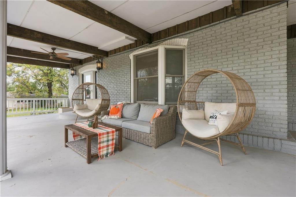 1121 North Street Property Photo 5