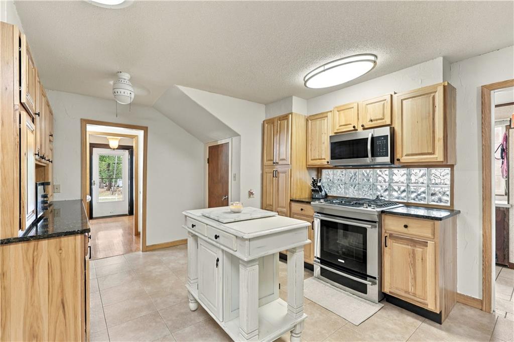 1121 North Street Property Photo 29