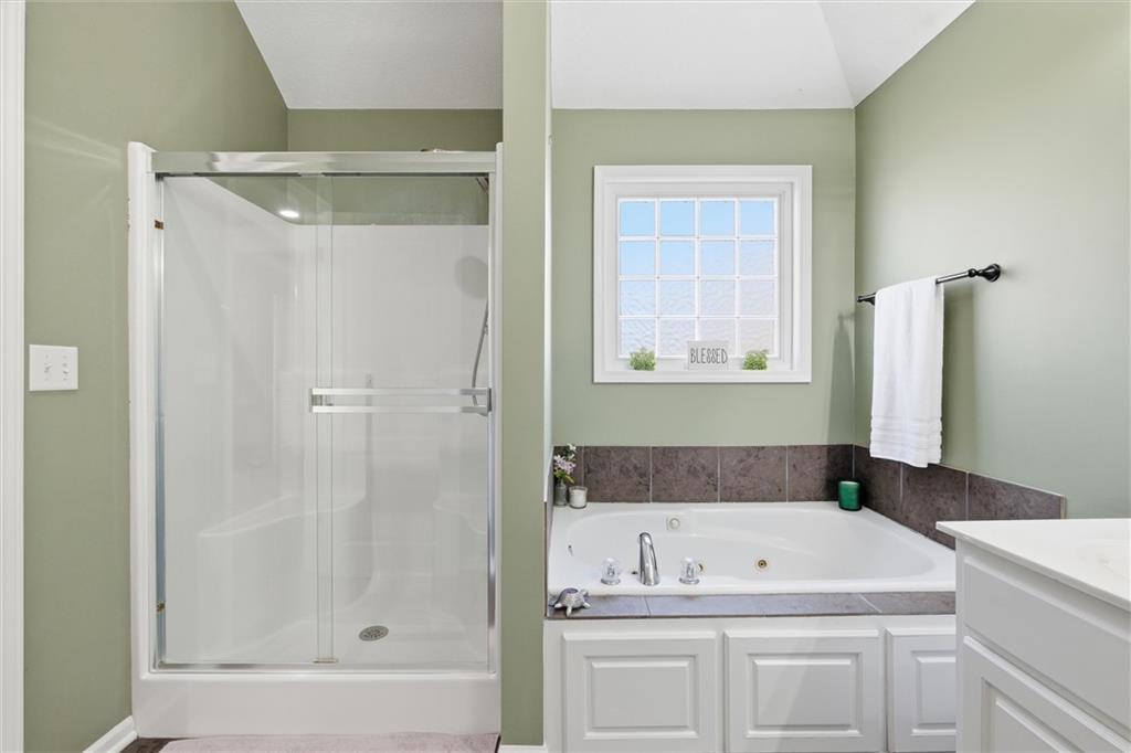 12113 Pebble Beach Drive Property Photo 21