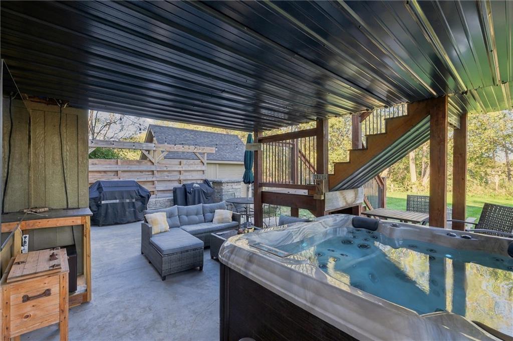 12113 Pebble Beach Drive Property Photo 28