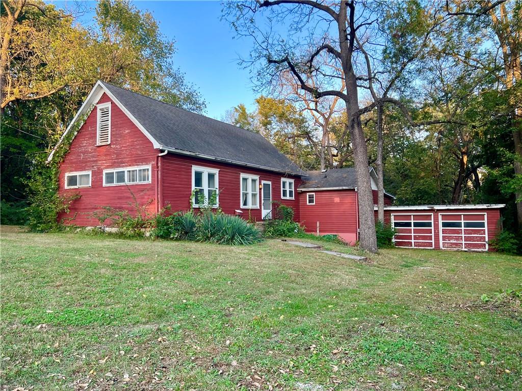 527 Sheidley Street Property Photo 2