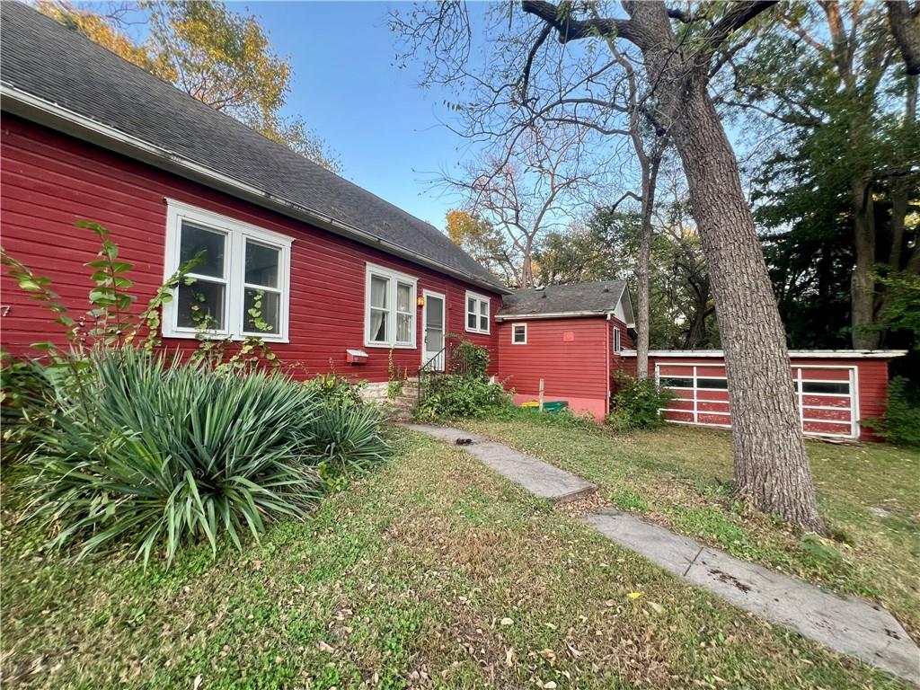 527 Sheidley Street Property Photo 27