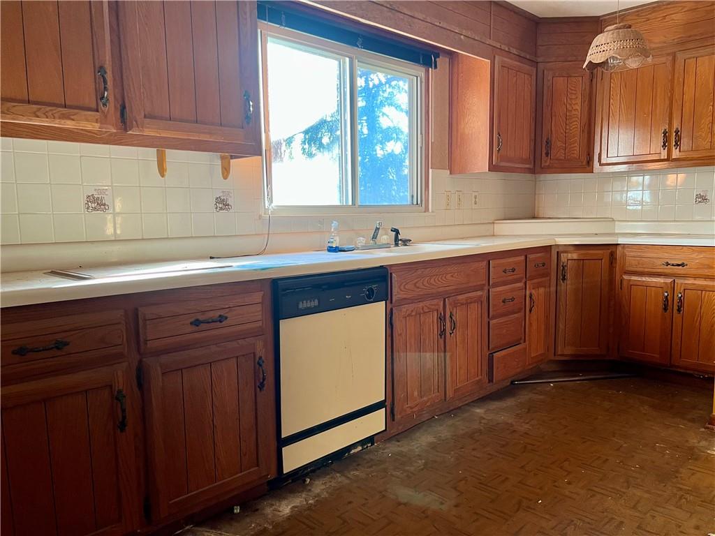 527 Sheidley Street Property Photo 39