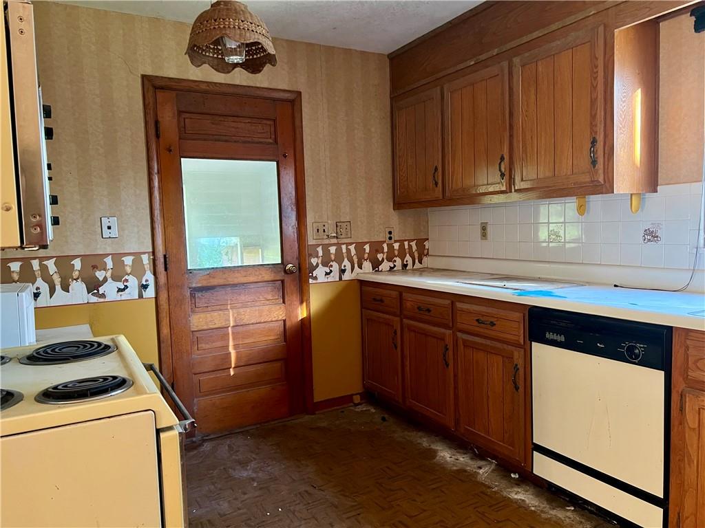 527 Sheidley Street Property Photo 42