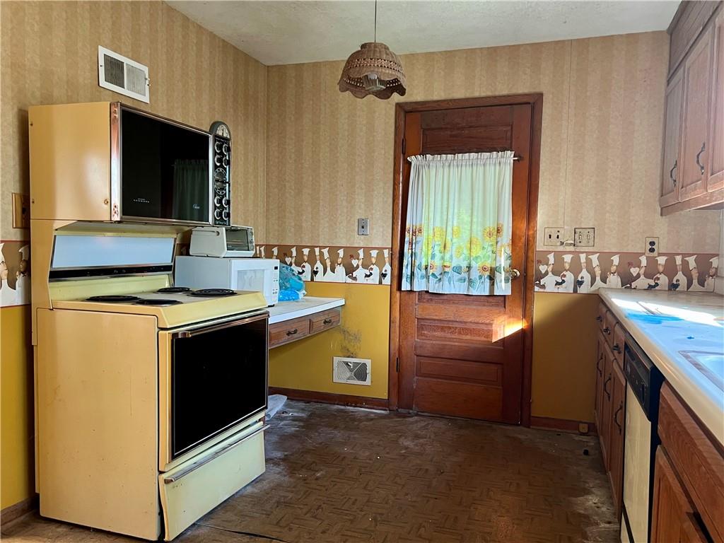 527 Sheidley Street Property Photo 43