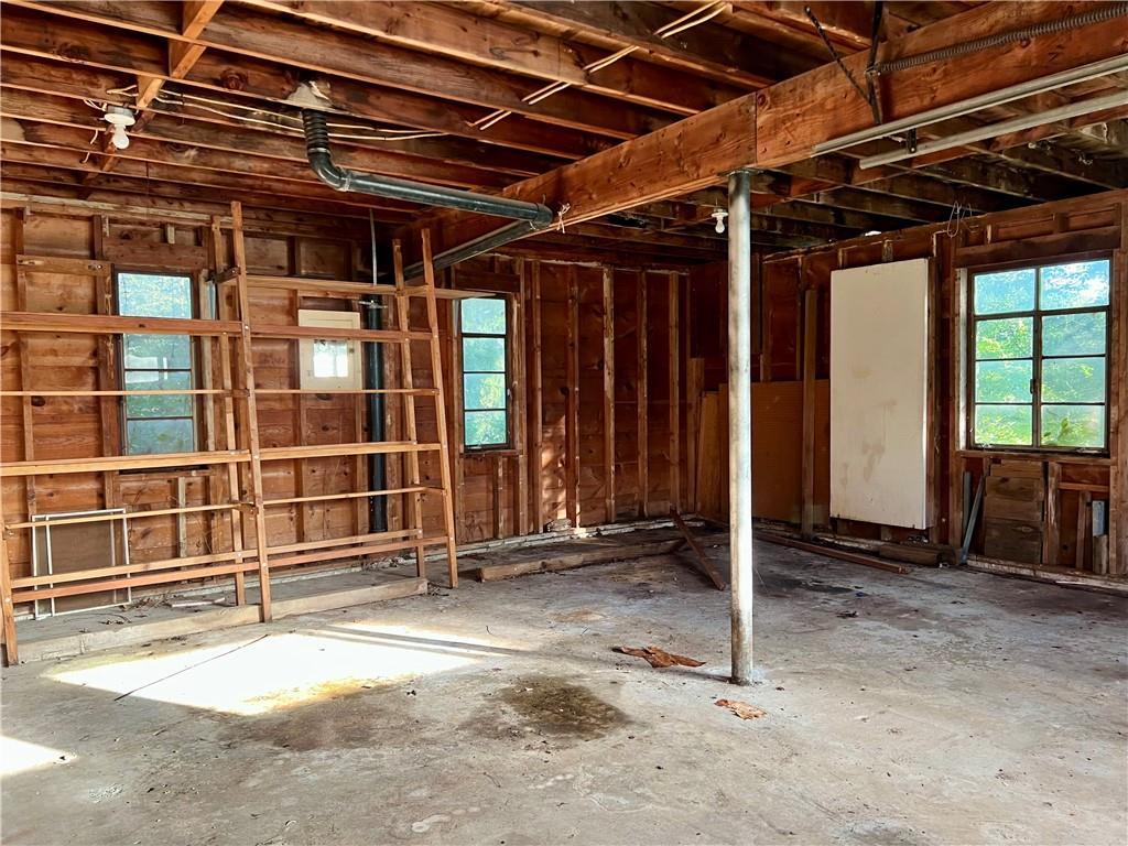 527 Sheidley Street Property Photo 56