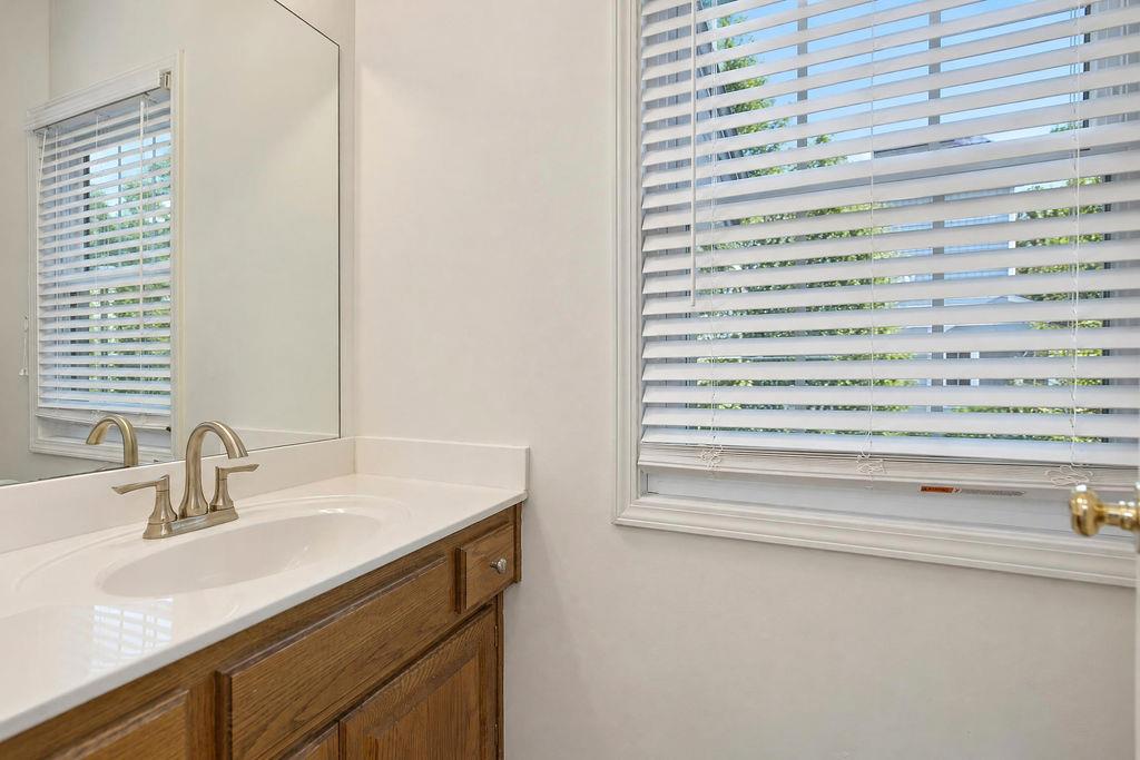 9921 N Highland Place Property Photo 11