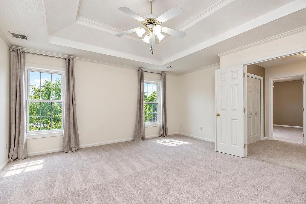 9921 N Highland Place Property Photo 12