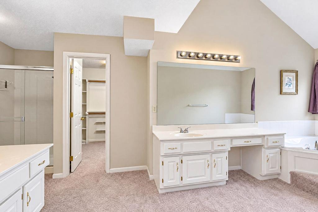 9921 N Highland Place Property Photo 14