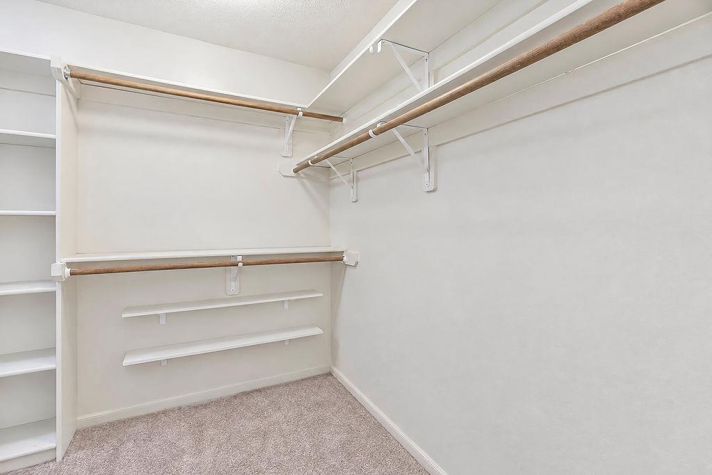 9921 N Highland Place Property Photo 18