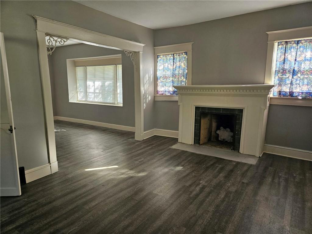 1733 S Crescent Avenue Property Photo 2