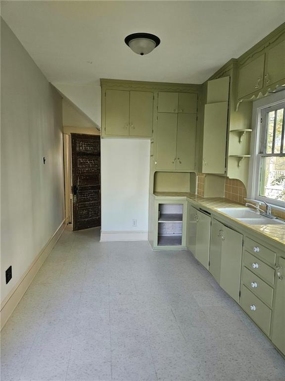 1733 S Crescent Avenue Property Photo 15