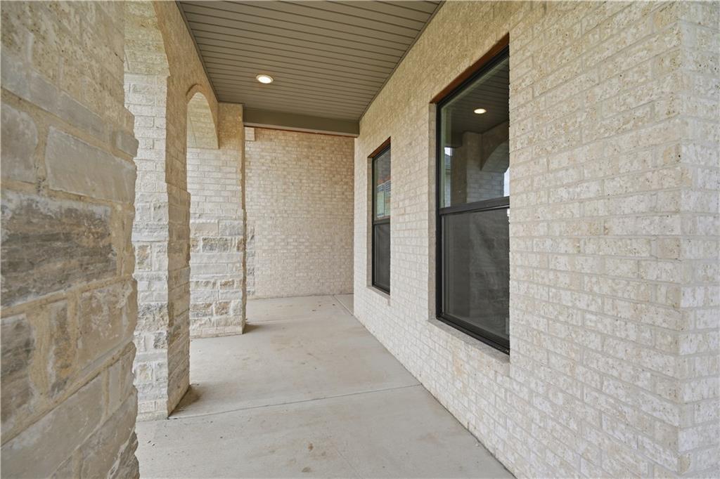 18520 W 195th Street Property Photo 7
