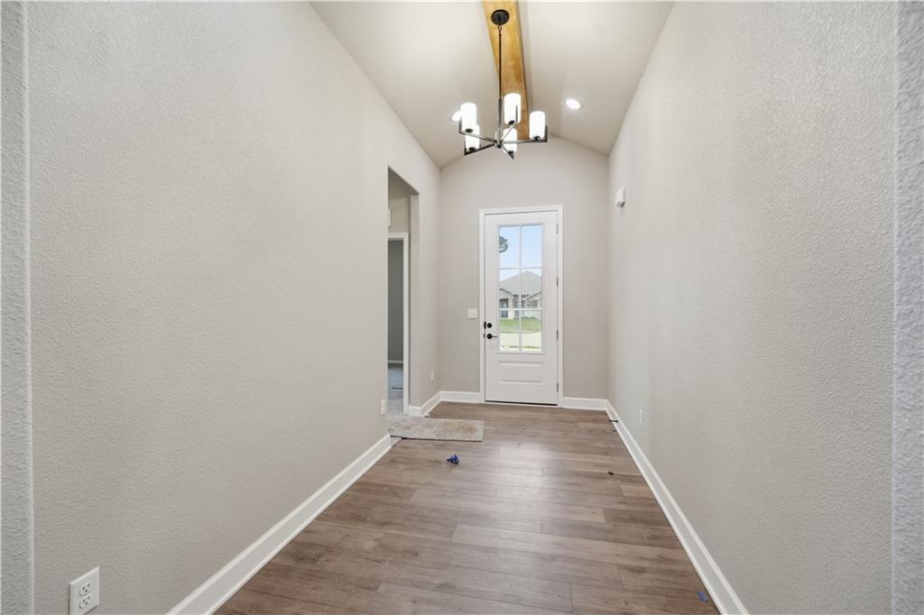 18520 W 195th Street Property Photo 9