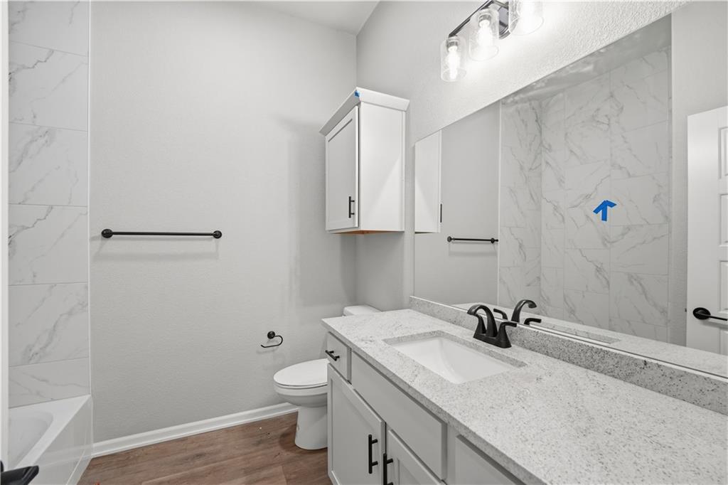 18520 W 195th Street Property Photo 13
