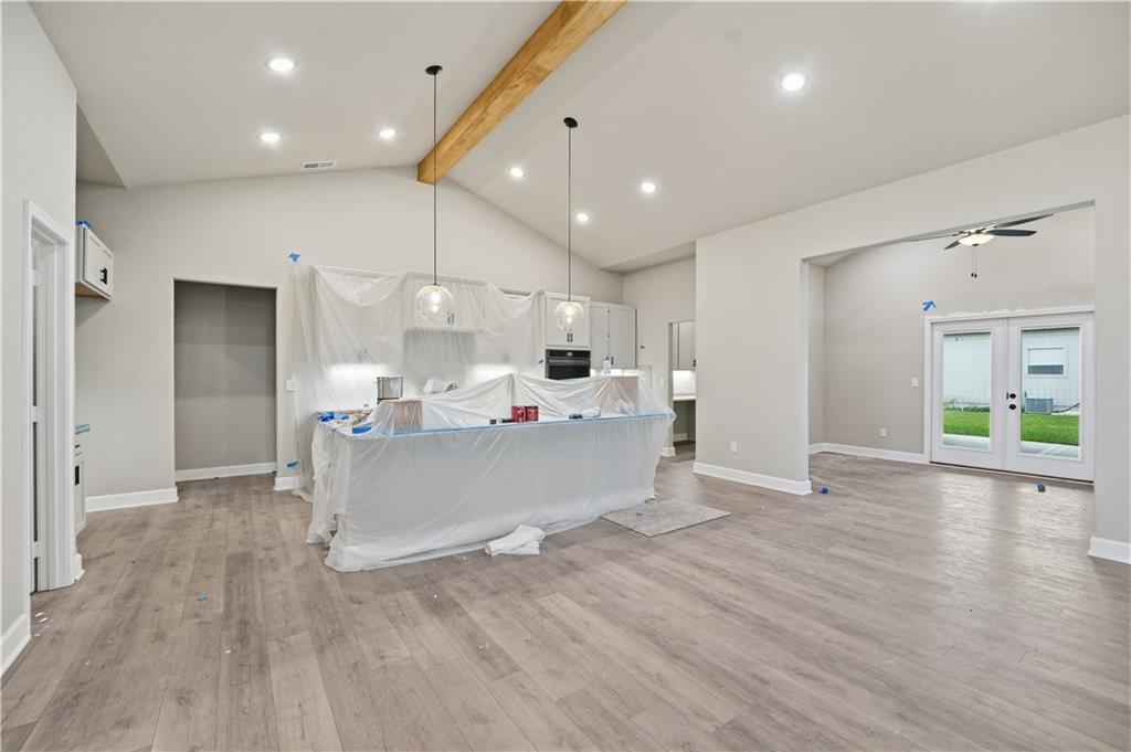 18520 W 195th Street Property Photo 16