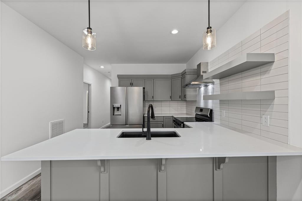 1111 Kimball Avenue Property Photo 10