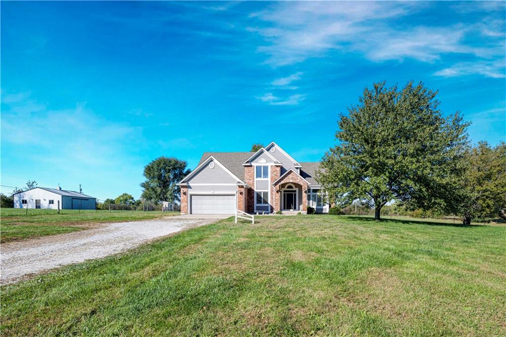21270 Country Place Lane Property Photo 2