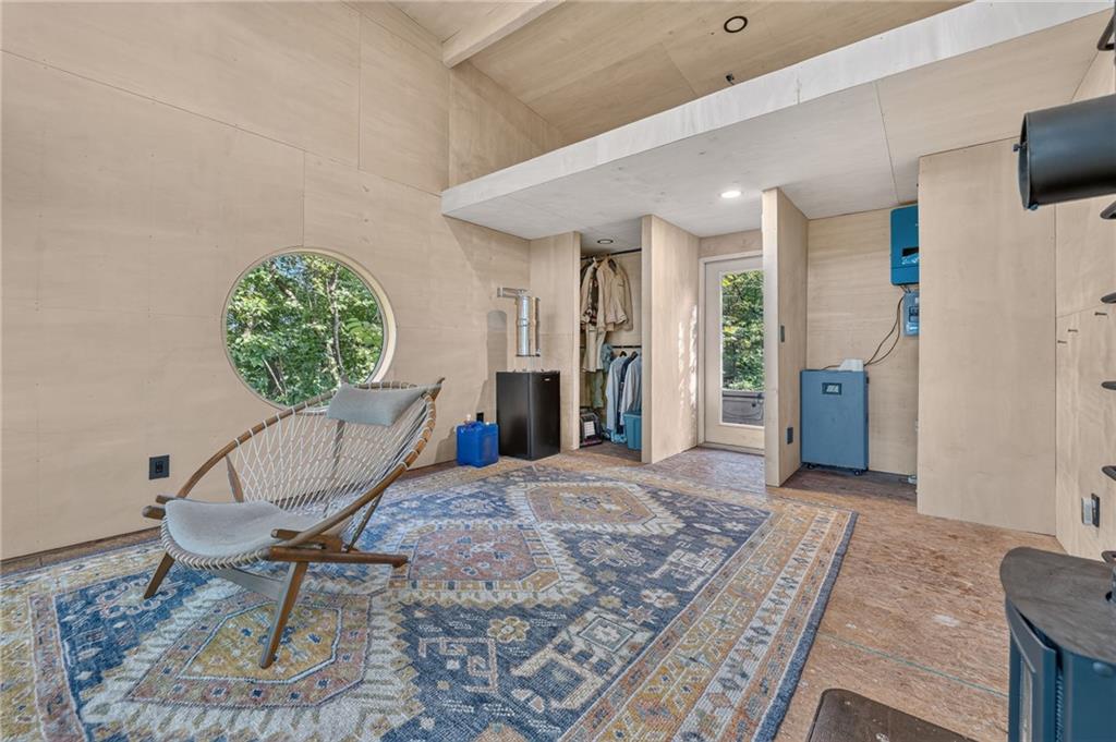 15086 Hartman Road Property Photo 4
