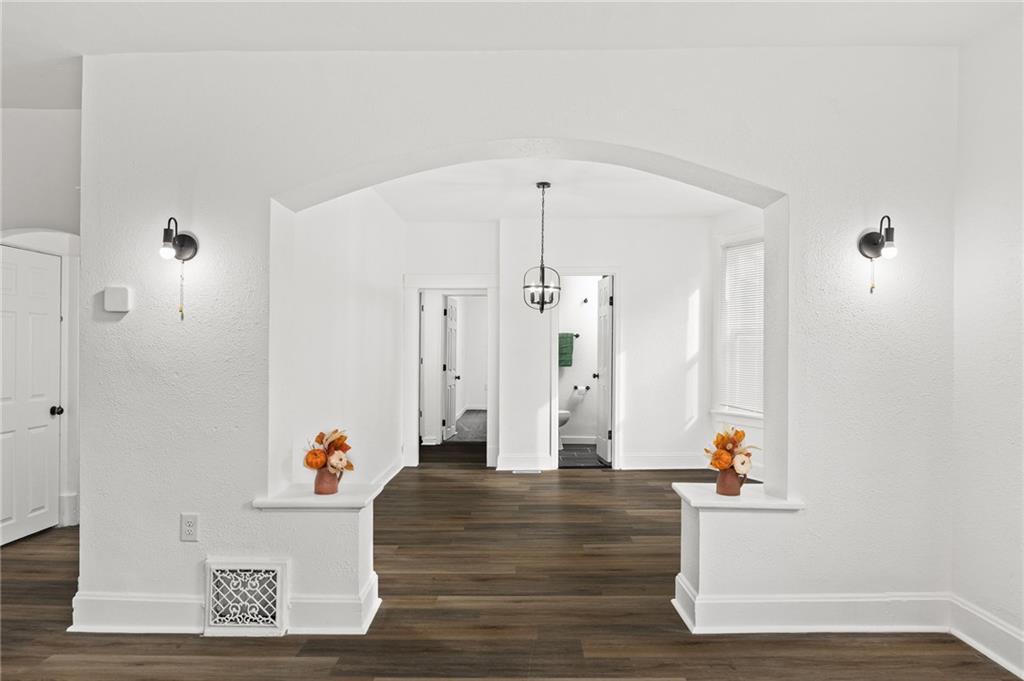 2611 Renick Street Property Photo 10