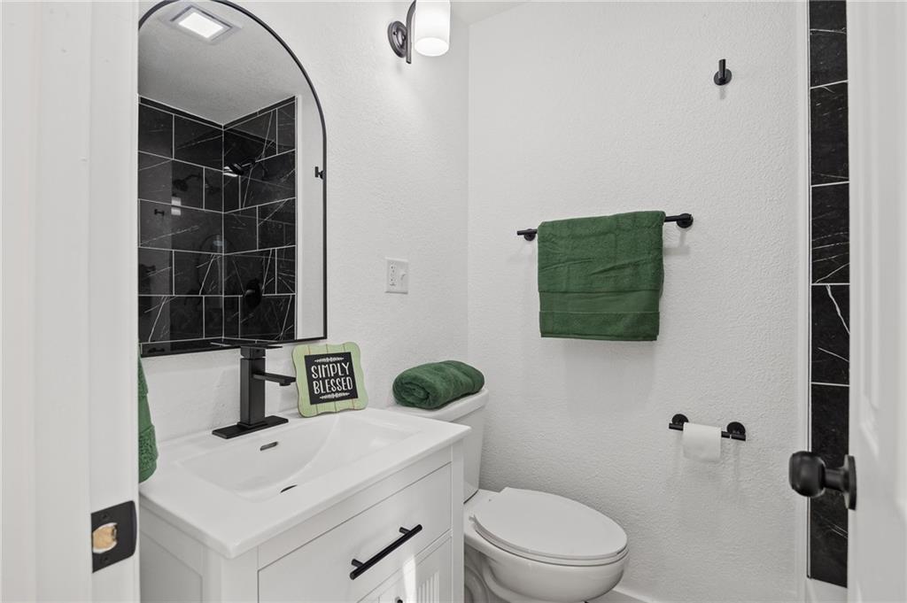 2611 Renick Street Property Photo 13