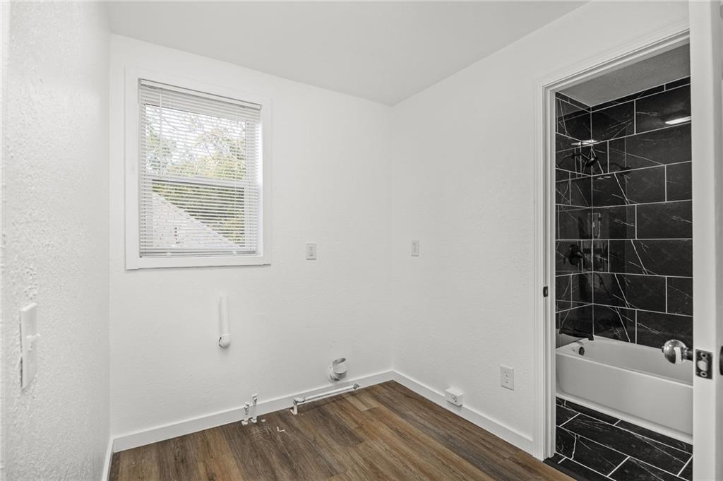 2611 Renick Street Property Photo 21