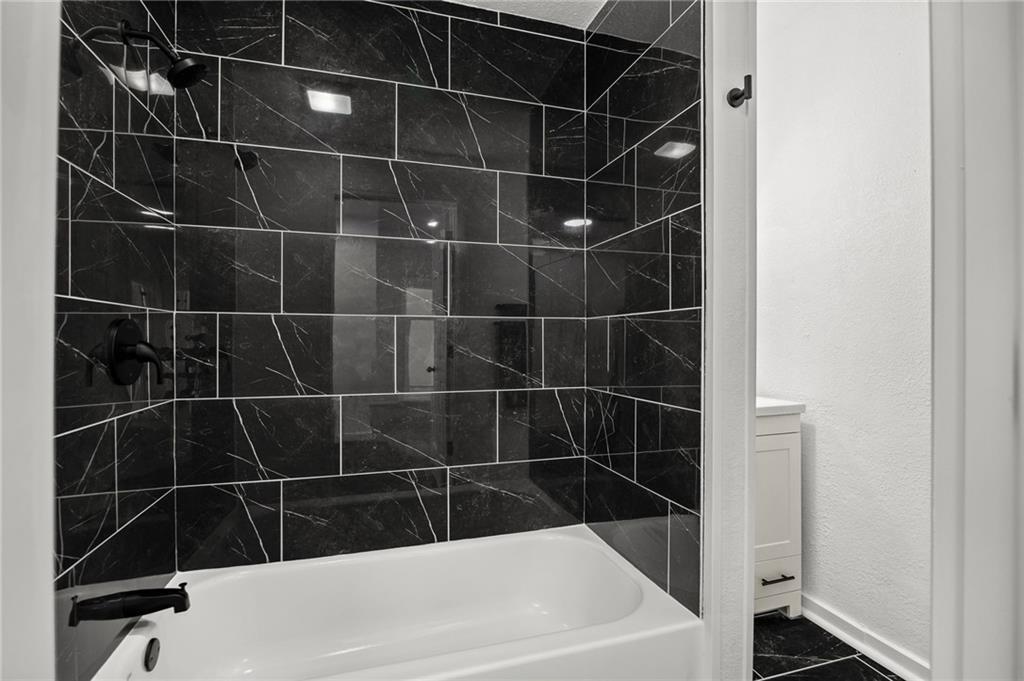 2611 Renick Street Property Photo 22