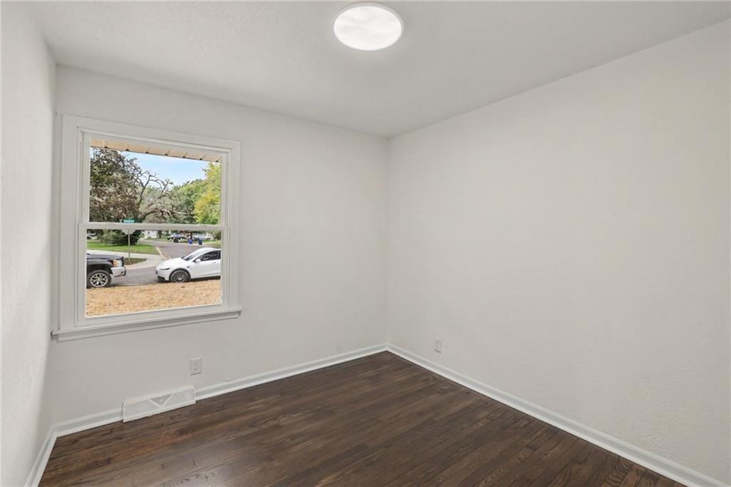 8507 Kentucky Avenue Property Photo 12