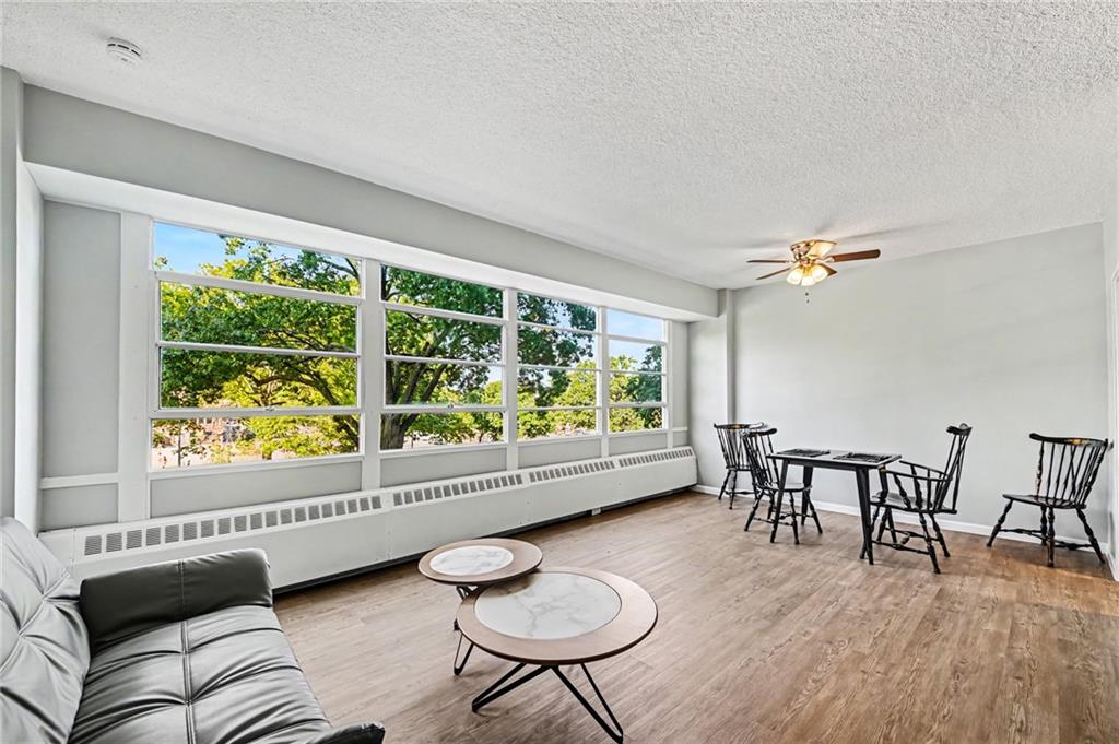 333 W Meyer Boulevard Property Photo 6