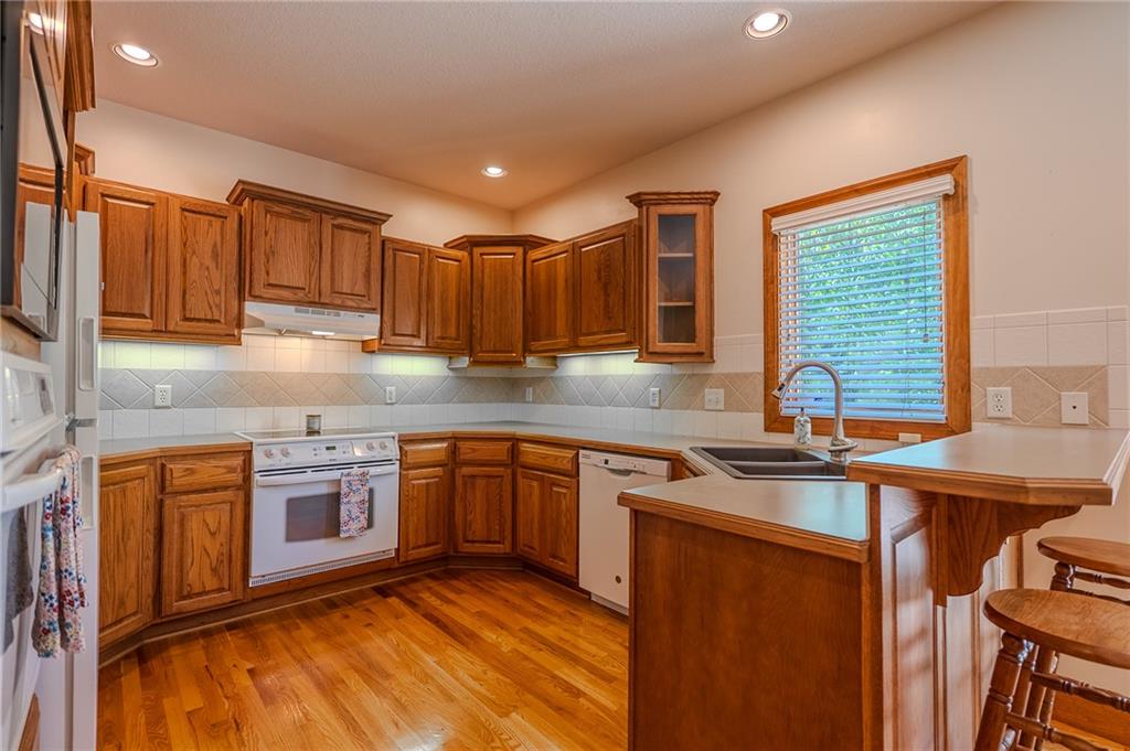 4113 Blackjack Oak Drive Property Photo 15