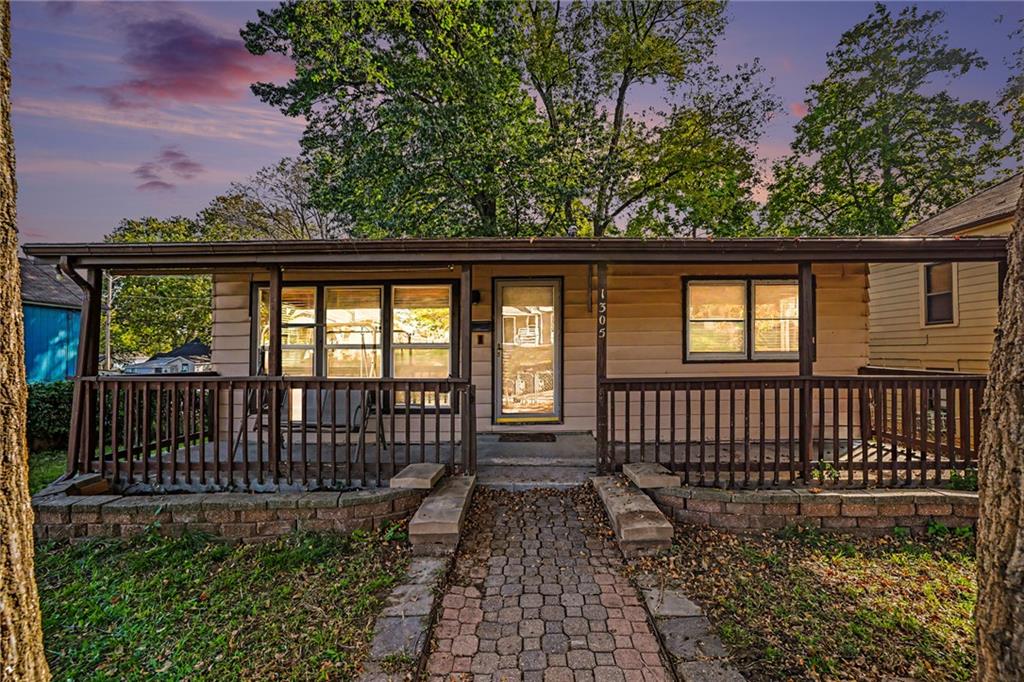 1305 S 40th Street Property Photo 1