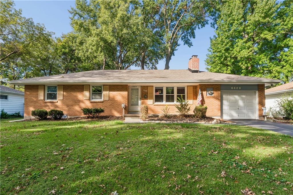 6808 Larsen Lane Property Photo 1