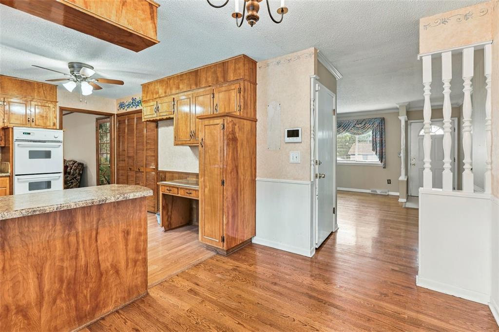 8914 Park Street Property Photo 10