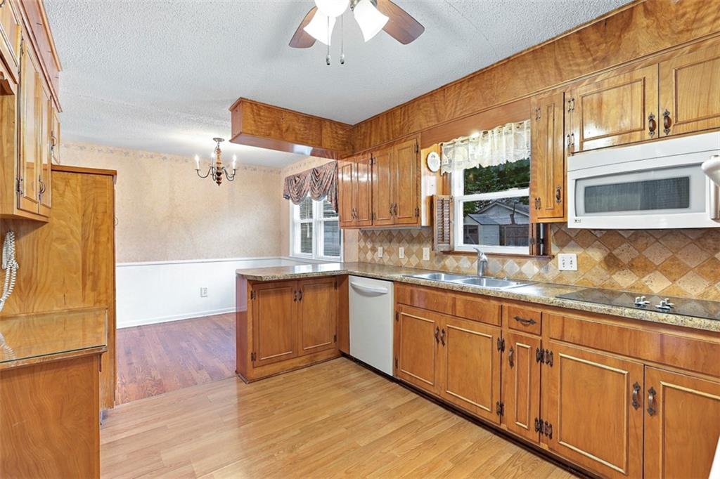 8914 Park Street Property Photo 13